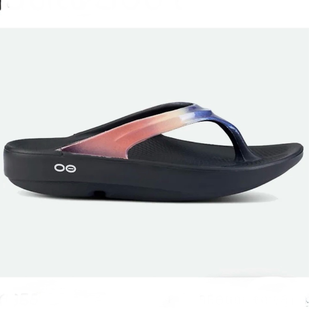 OOFOS OOlala Women’s Luxe Thong Slide Sandals w/Ombré Straps, Size 8 (EU 39)